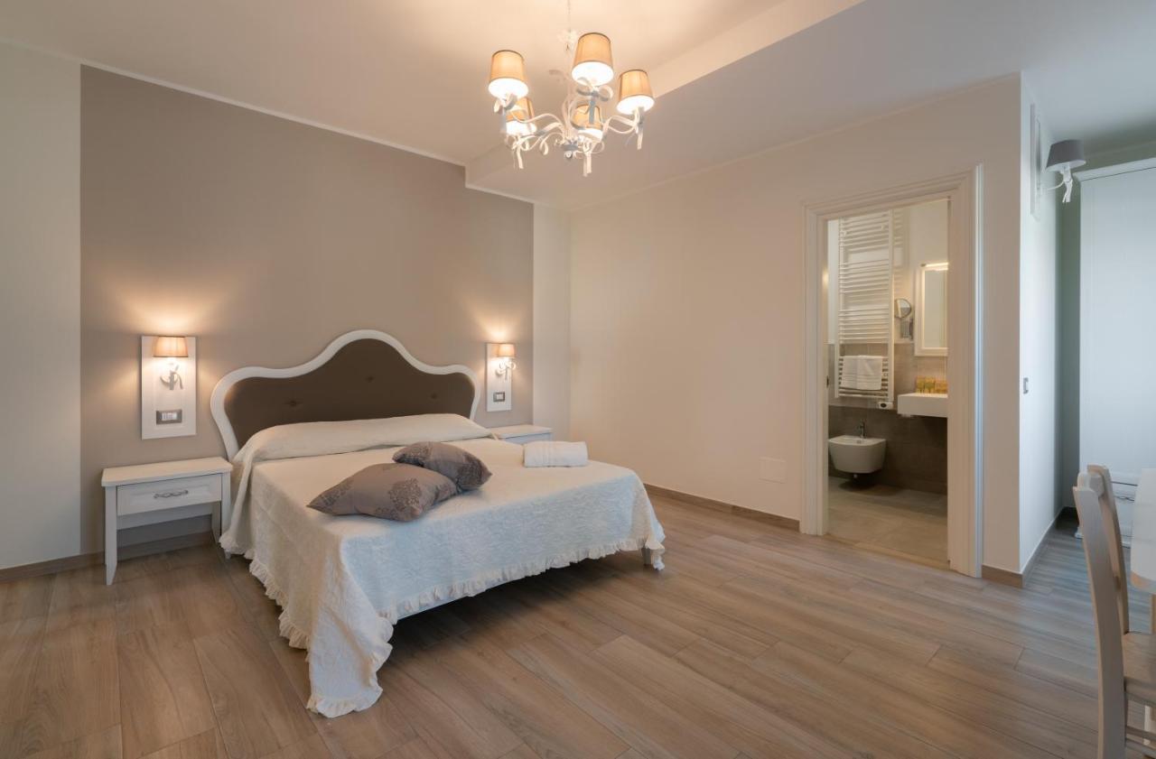 マッサフラ Essenza Bed & Breakfast エクステリア 写真