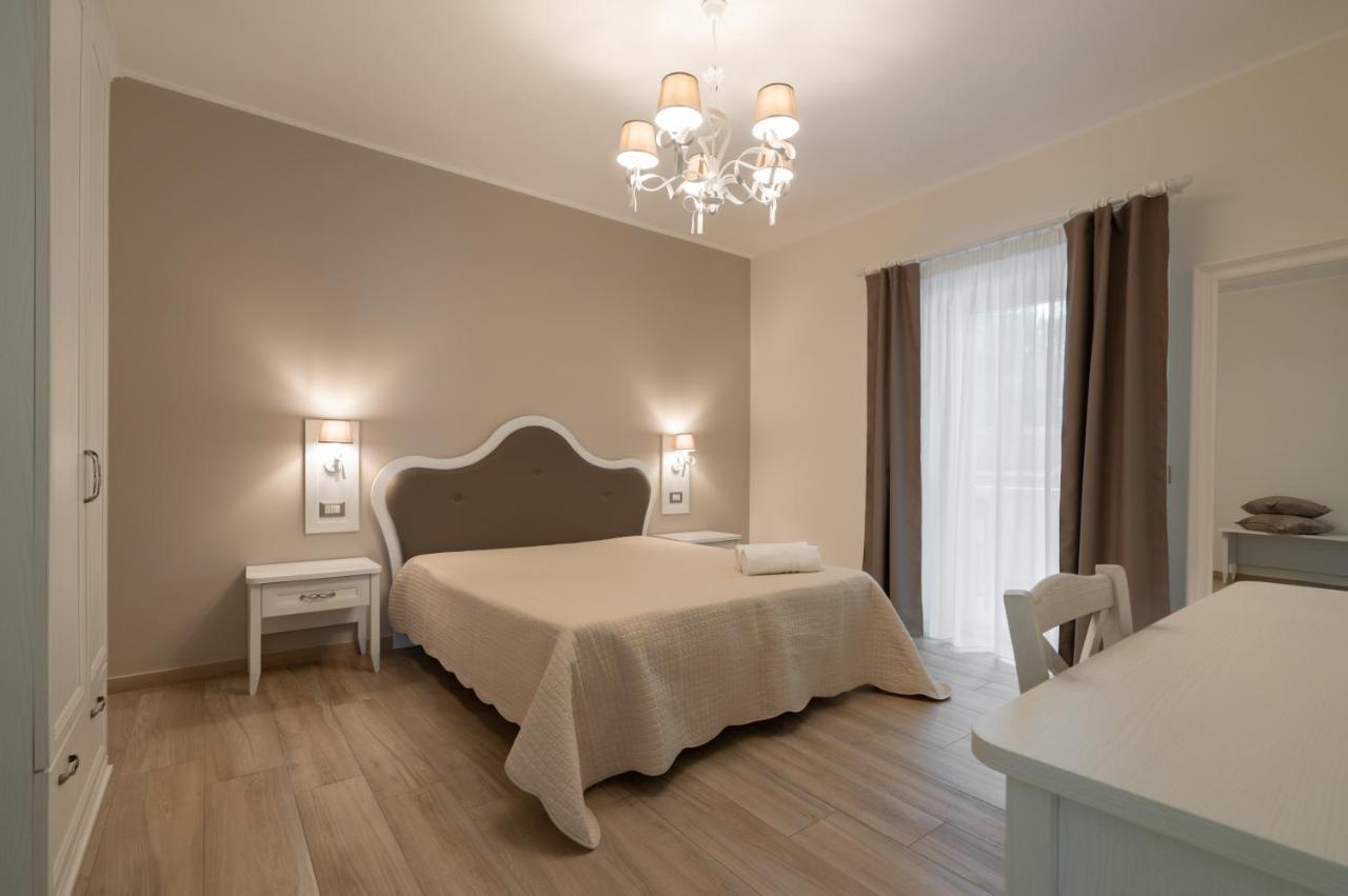 マッサフラ Essenza Bed & Breakfast エクステリア 写真