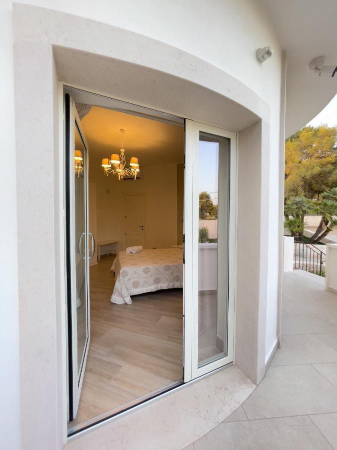 マッサフラ Essenza Bed & Breakfast エクステリア 写真